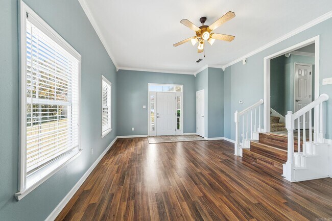 Foto del edificio - 20 Hillcrest Ln