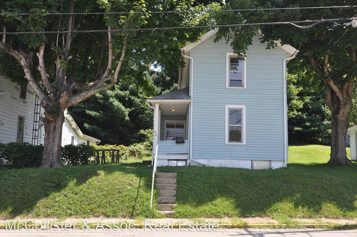 Primary Photo - 2 br, 1 bath House - 214 S. State Street