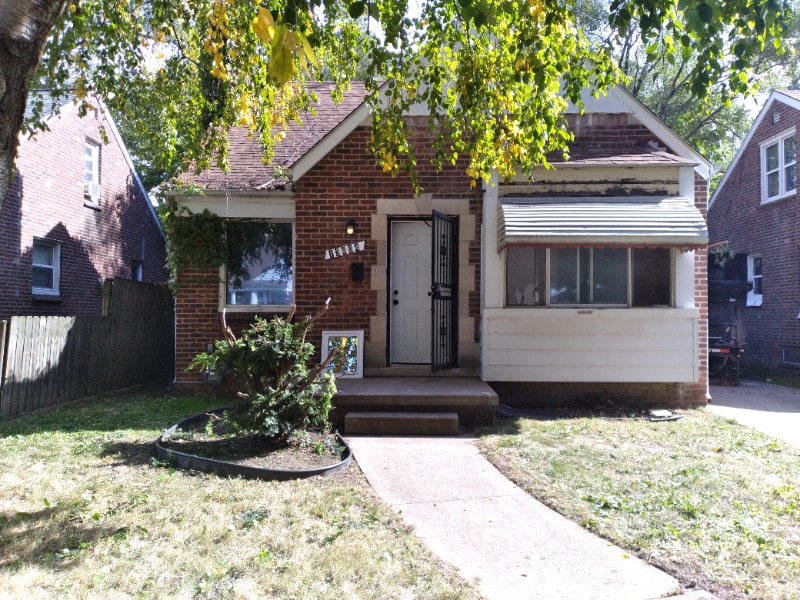 Primary Photo - 13604 Grandmont Ave