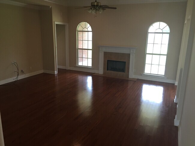 Foto del edificio - Home for rent in Deatsville