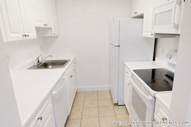 Building Photo - 126 Edgemere Rd