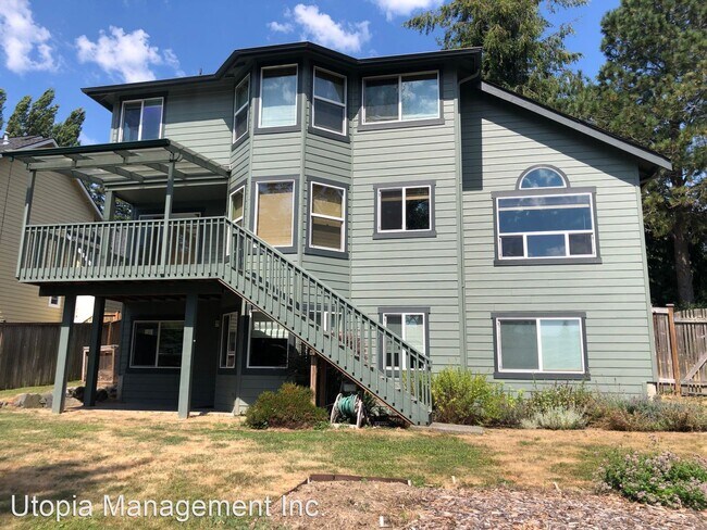 Building Photo - 4 br, 3.5 bath House - 4608 East Oregon St...