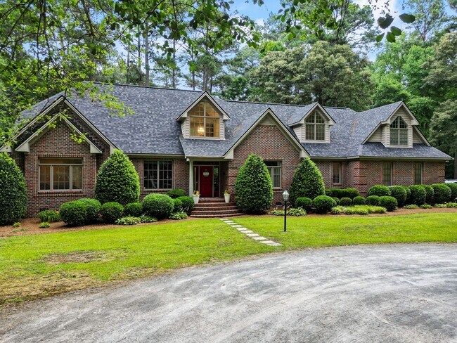 Building Photo - 1801 W New Hope Rd