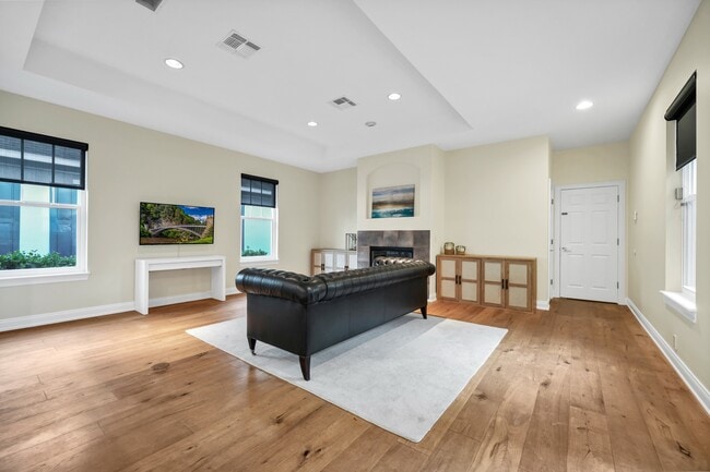 Foto del edificio - 11855 Camden Park Dr