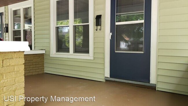 Building Photo - 3 br, 1.5 bath House - 1021 Hervey St