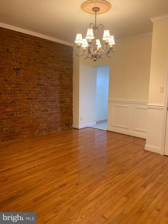 Foto del edificio - 4573 Mitchell St