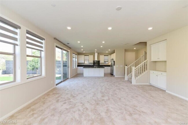 Building Photo - 4 br, 3.5 bath House - 7 Ocaso St