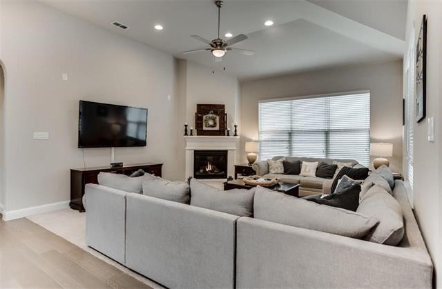 Foto del edificio - 8349 Kentland Dr