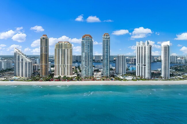 Foto del edificio - 17901 Collins Ave