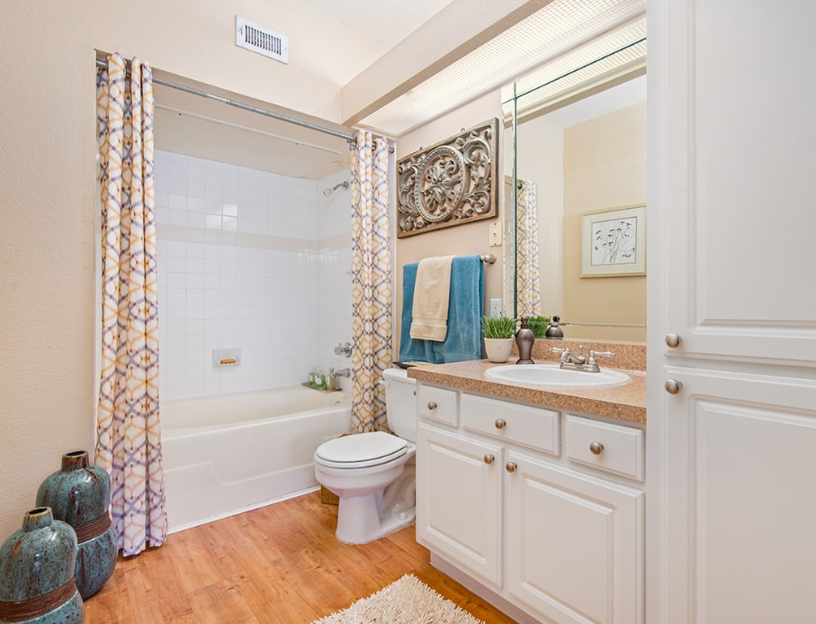 Foto principal - 15350 Park Row Blvd