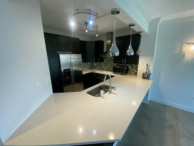 Foto del edificio - 400 Uno Lago Dr