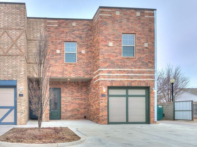 Building Photo - West Normans Best Kept Secret!