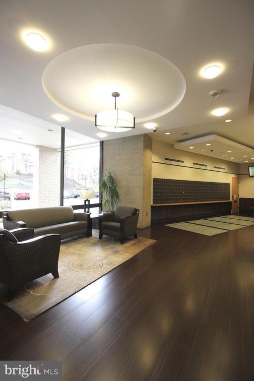 Foto del edificio - 307 Yoakum Pkwy