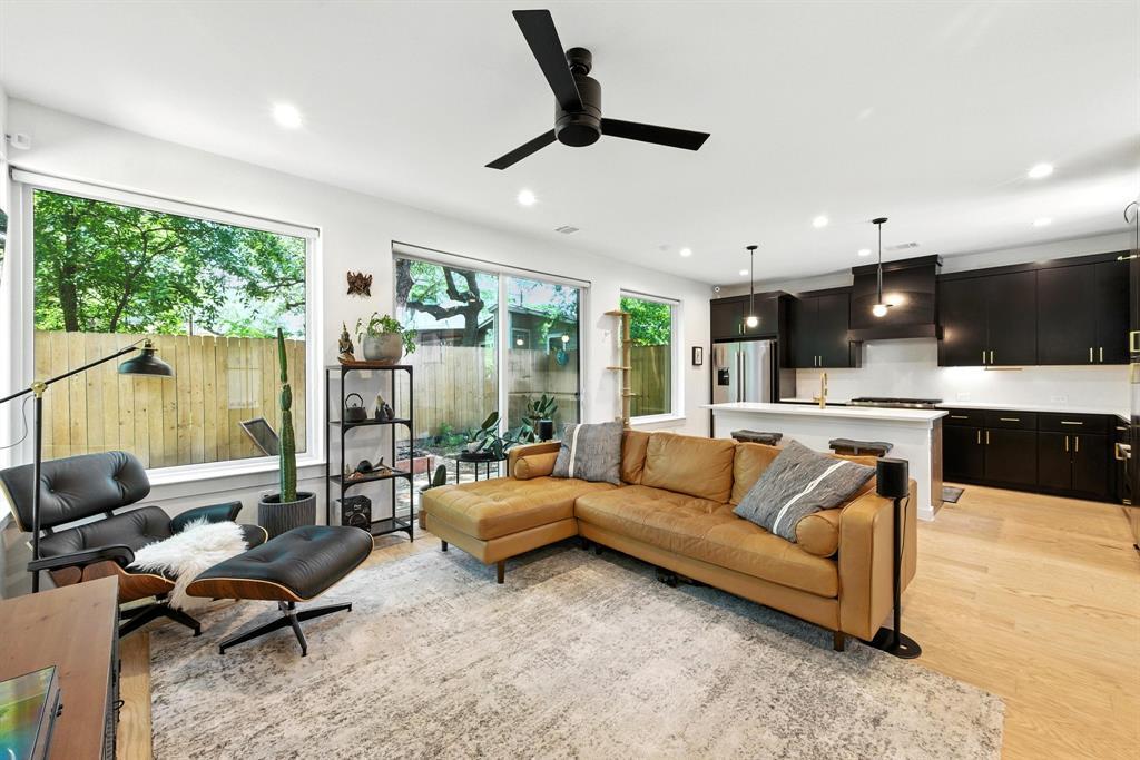 Foto principal - 4614 Englewood Dr