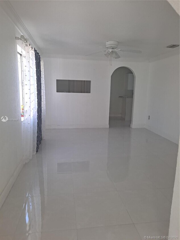 Building Photo - 2744 NW 55th St