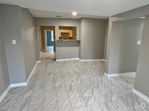 Building Photo - 510 W Gandy St
