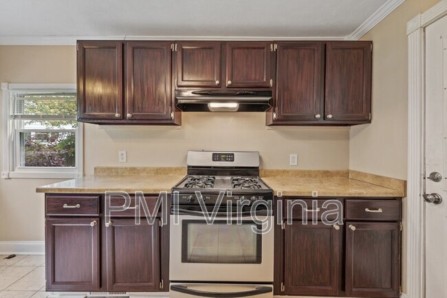 Building Photo - 8000 Galveston Boulevard