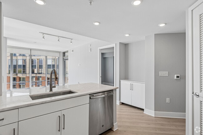 Interior Photo - Gallery Bethesda II