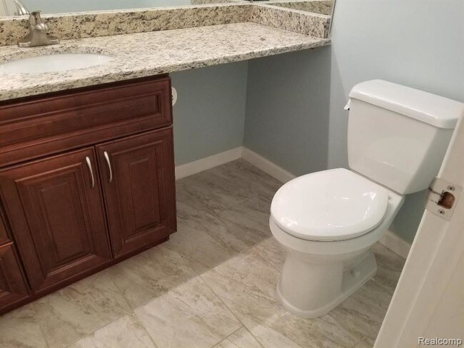 Foto del edificio - 4352 Foxpointe Dr