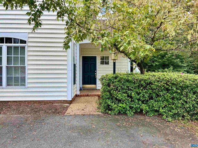 Building Photo - 2318 Ravenswood Ct
