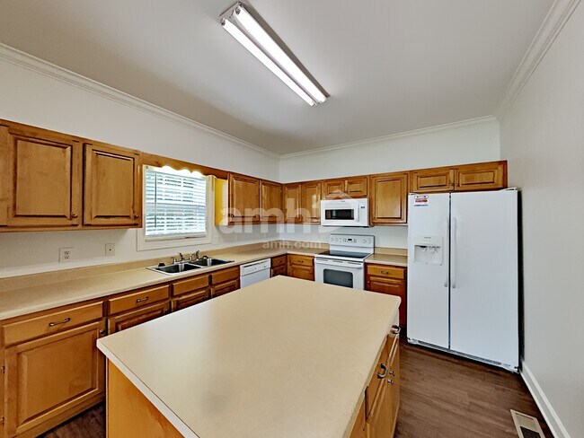 Foto del edificio - 445 Bethany Cir