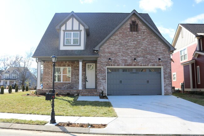 Foto del edificio - 8360 Glenshire Ln
