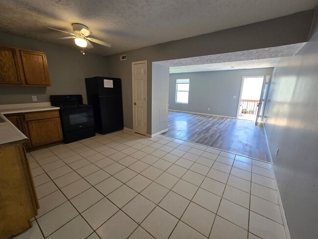 Building Photo - 4489 Ammon Ave
