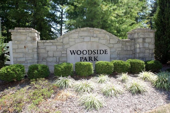 Building Photo - 125 Woodside Park Dr