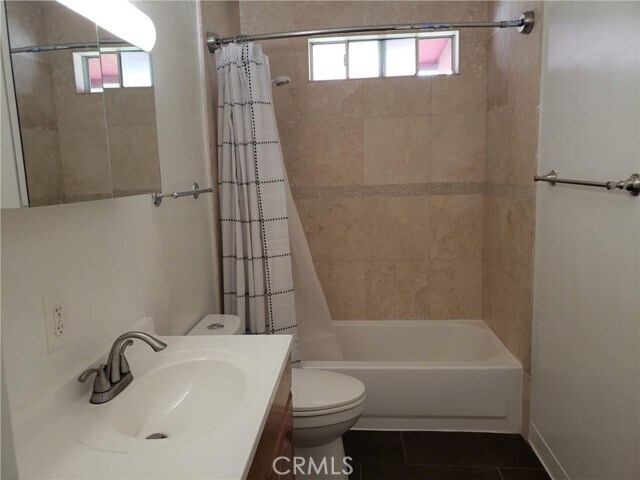 Foto del edificio - 3542 Farnham Pl