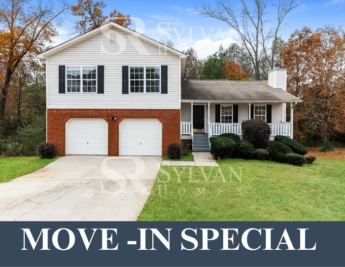 Primary Photo - This 5 bedroom, 3.5 bathroom is sure to im...