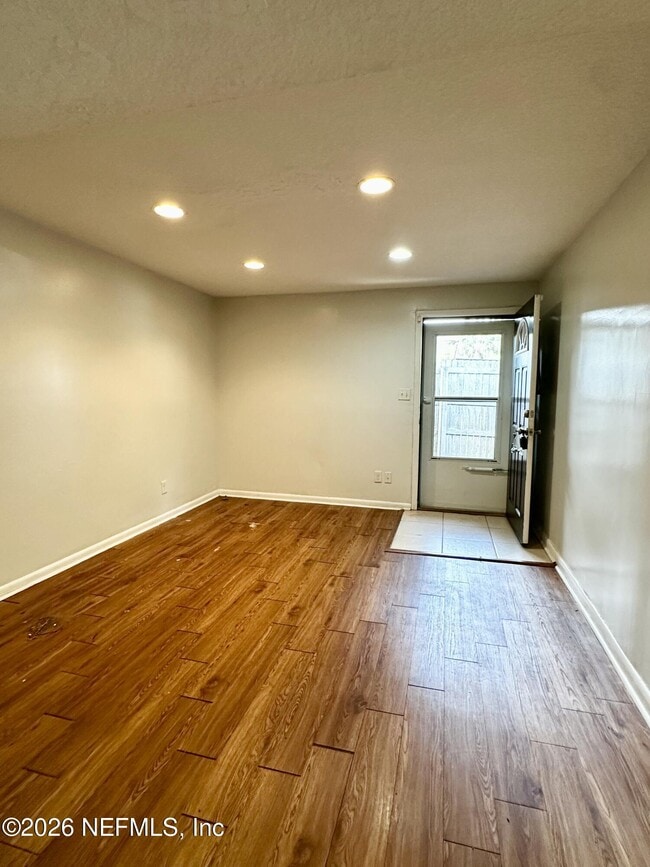 Building Photo - 2821 Searchwood Dr