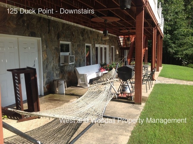 Building Photo - Private downstairs apartment on Hyco Lake!