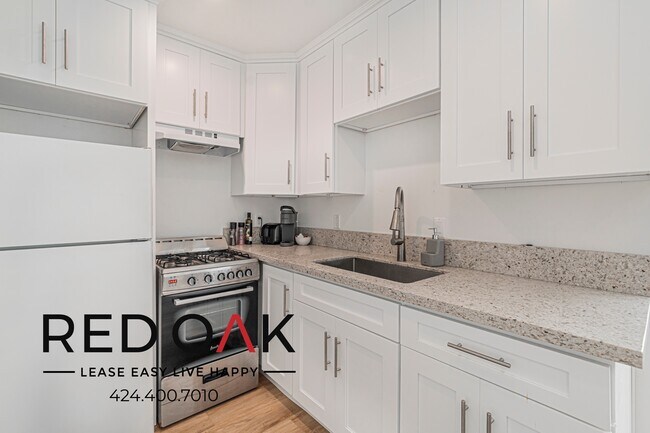 Foto del edificio - 4725 1/2 W 18th St