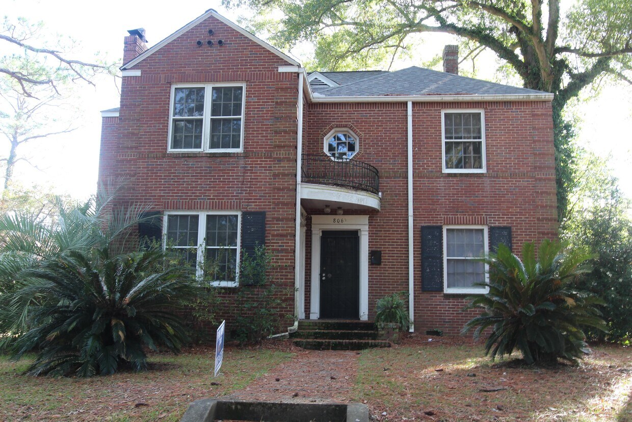 806 W 2nd Ave, Albany, GA 31701 Townhome Rentals in Albany GA