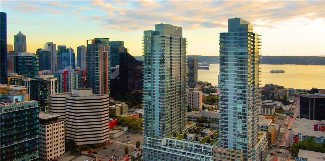 Primary Photo - Insignia Condominiums ~ Belltown