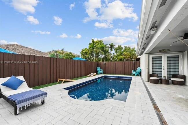 Building Photo - 13925 SW 155th Ct