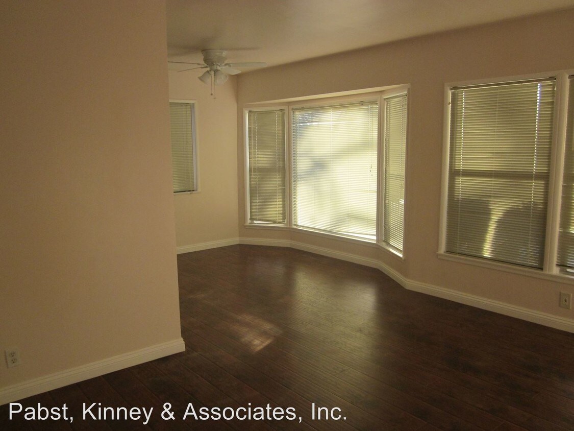 Building Photo - 3 br, 1 bath House - 4822 LOMINA AVENUE