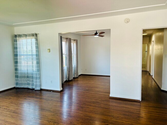 Foto del edificio - 4595 Contour Blvd