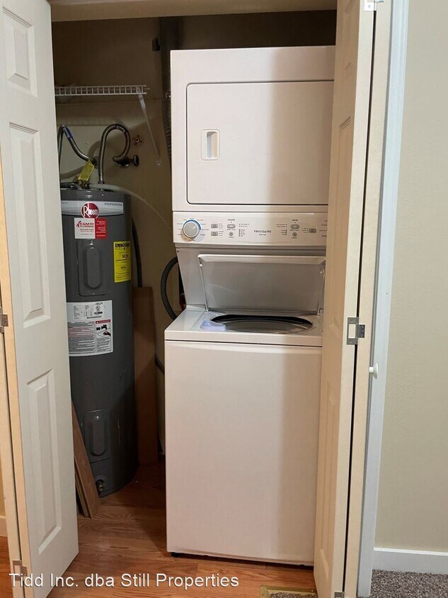 2 br, 1 bath House 1305 Washington St 17B House Rental in Wenatchee