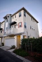 Building Photo - 529 Asilomar Wy