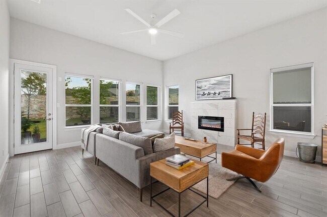 Building Photo - 601 C-Bar Ranch Trl