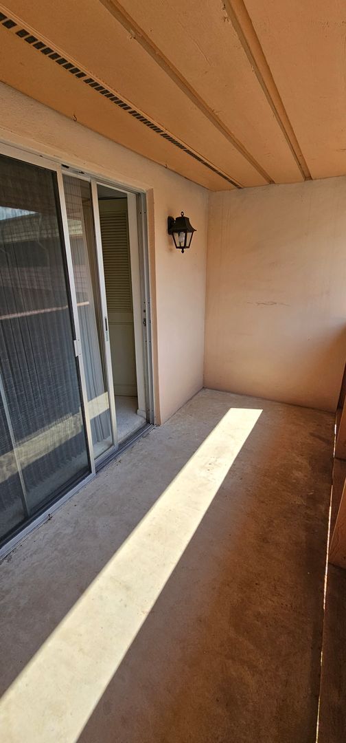 Foto del edificio - Titusville Townhouse Including Water and pool