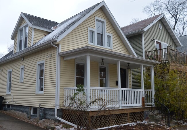 Building Photo - 209 N Ingersoll St