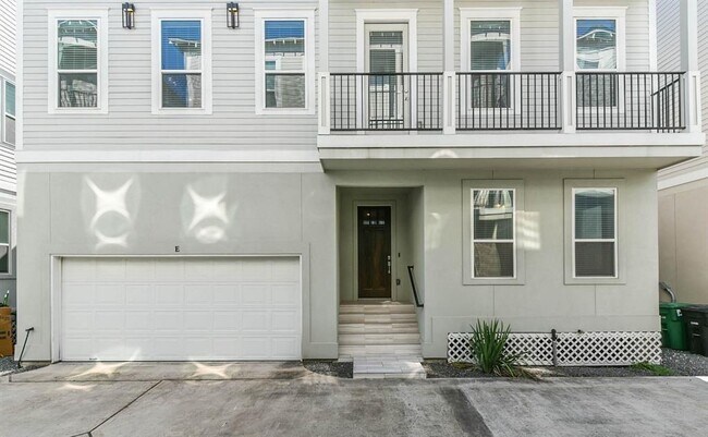 Foto del edificio - 1134 W 17th St