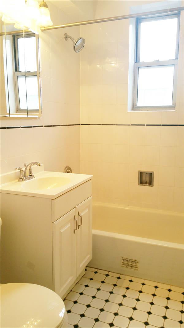 Building Photo - 5650 Netherland Ave