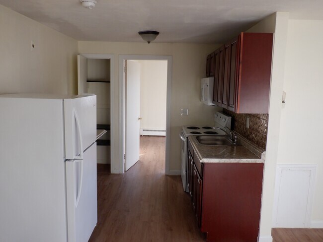 Building Photo - 4 Nesbit Ave