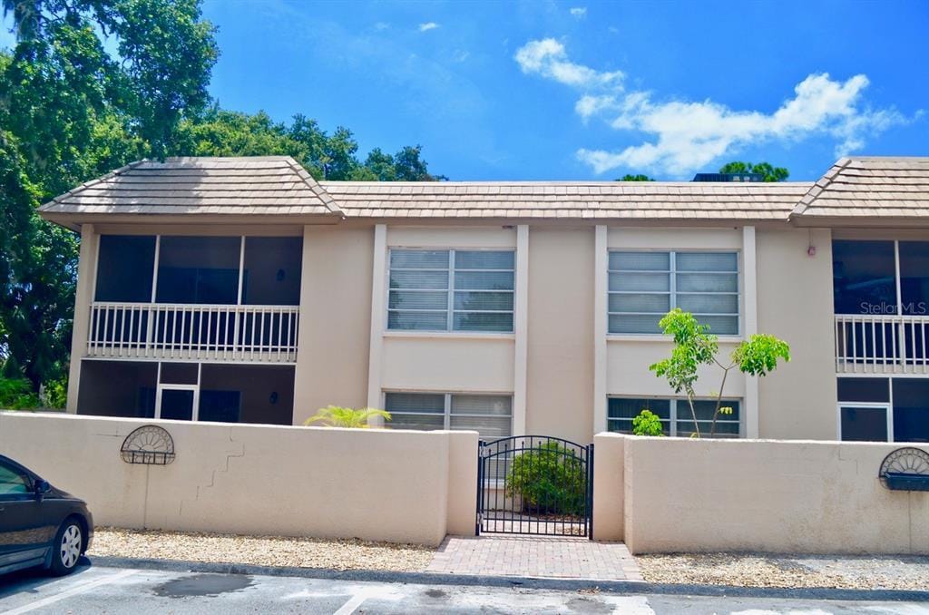 Primary Photo - 3360 S Osprey Ave