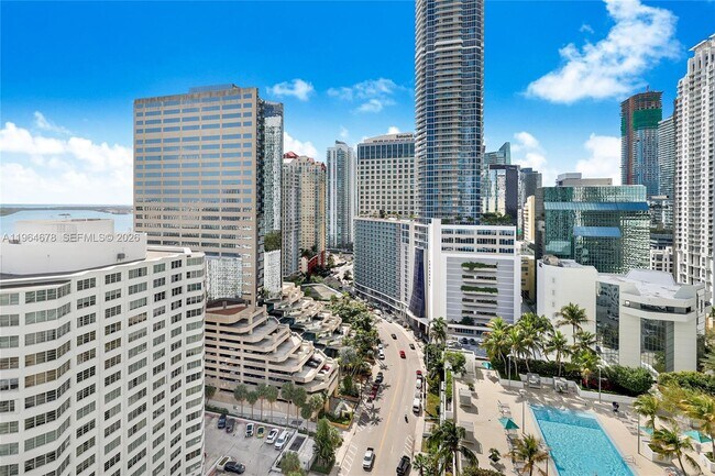 Foto del edificio - 950 Brickell Bay Dr