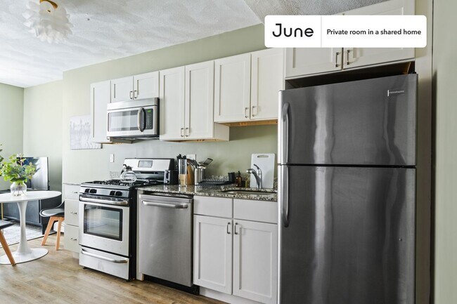 Foto del edificio - Room in Shared 3 bed/1 bath home in North End