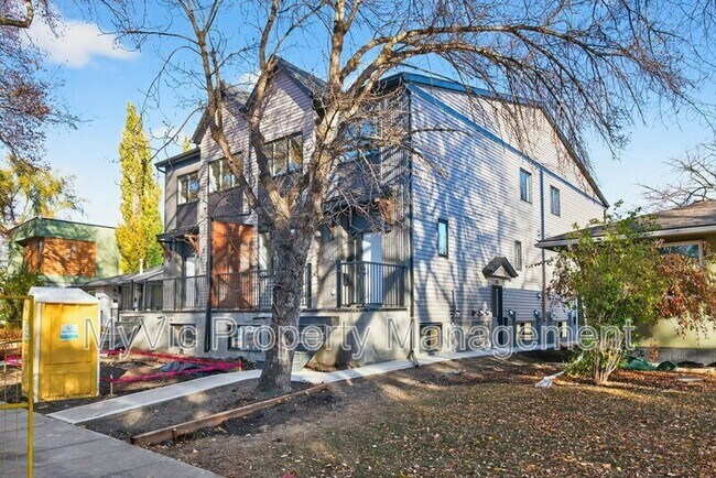 Photo du bâtiment - 10335-10135 135 St NW